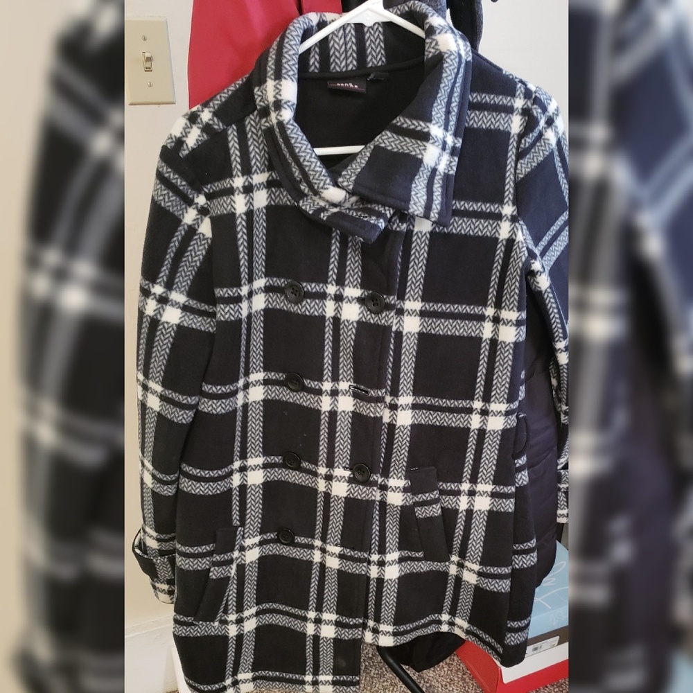 Coat with belt